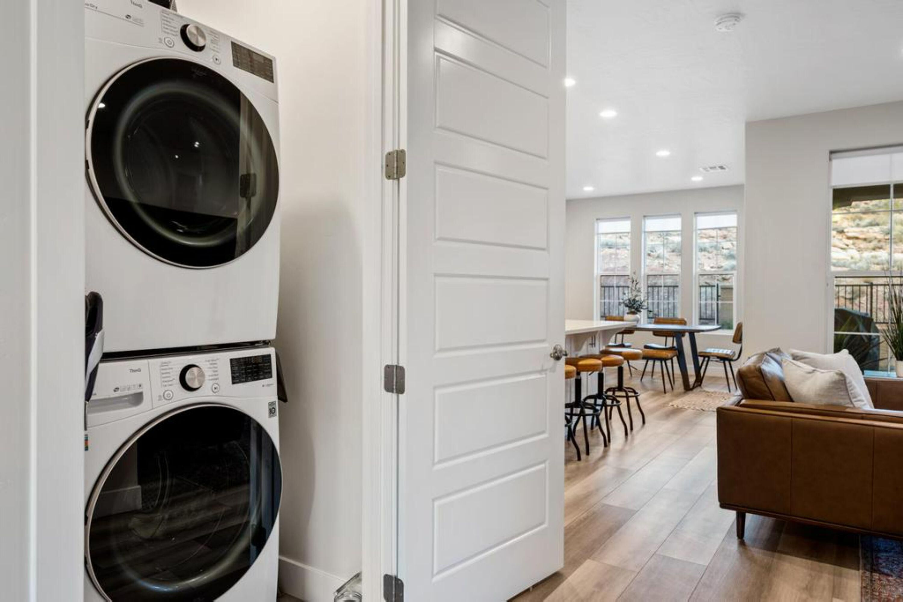 House, 5 Bedrooms | Interior