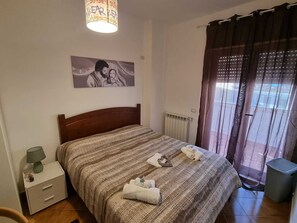 Shared Dormitory, 1 Bedroom, Smoking, Balcony - The Rooms of Aurora Palermo Center N001 (Palermo)