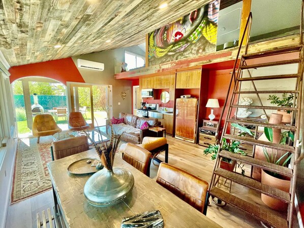 Interior - Fire Vinyasa View Fire Pit Poolpets Allowed (Temecula)