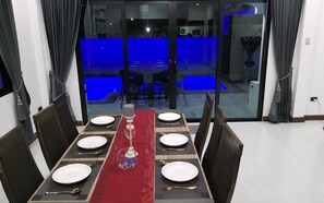 Villa, 3 Schlafzimmer, barrierefrei, Raucher | Esszimmer