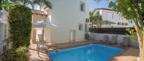Utomhuspool