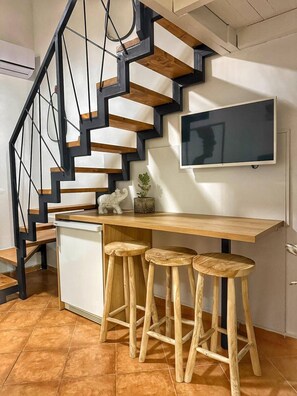 Apartment, 1 Bedroom, Balcony, City View | Room amenity