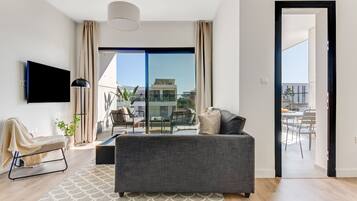 Apartment, 2 Bedrooms, Balcony | Living room