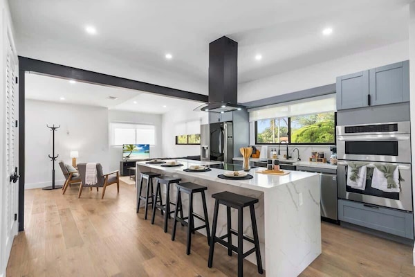 Where mornings magically turn into second breakfasts.