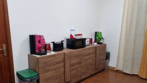 Shared Dormitory, 1 Bedroom, Smoking, Balcony | Interior - The Rooms of Aurora Palermo Center N002 (Palermo)