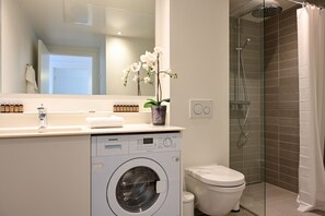 Apartment, 3 Schlafzimmer | Badezimmer