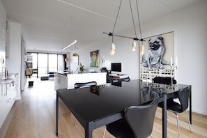 Apartment, 2 Schlafzimmer | Wohnbereich