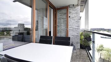 Apartemen, 2 kamar tidur | Balkon