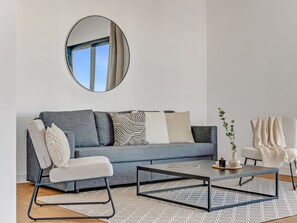 Living room - Sanders Crystal 2 - Penthous With Shared Rooftop (Limassol)