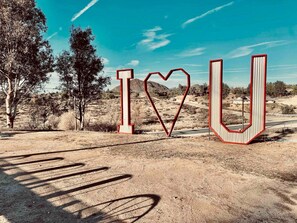 Property grounds - Earth Vinyasa Poolfire Pit Nearby Vineyards (Temecula)