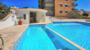 Pool - Apartment With Pool Near Beach In St Julians (Swieqi)