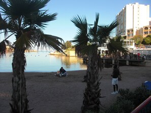 Apartment, 2 Bedrooms, Balcony, Garden View | Lake