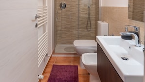 Room, 1 Bedroom, Garden View | Bathroom - Bed Breakfast In Vino Veritas (Arcevia)