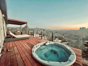 Property grounds - Boulder Ranchhot Tubprojectorsmall Pool (Temecula)