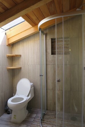 Room, 1 Bedroom, Terrace, Garden View | Bathroom