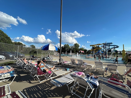 Beautiful Big House in a quaint little Town!