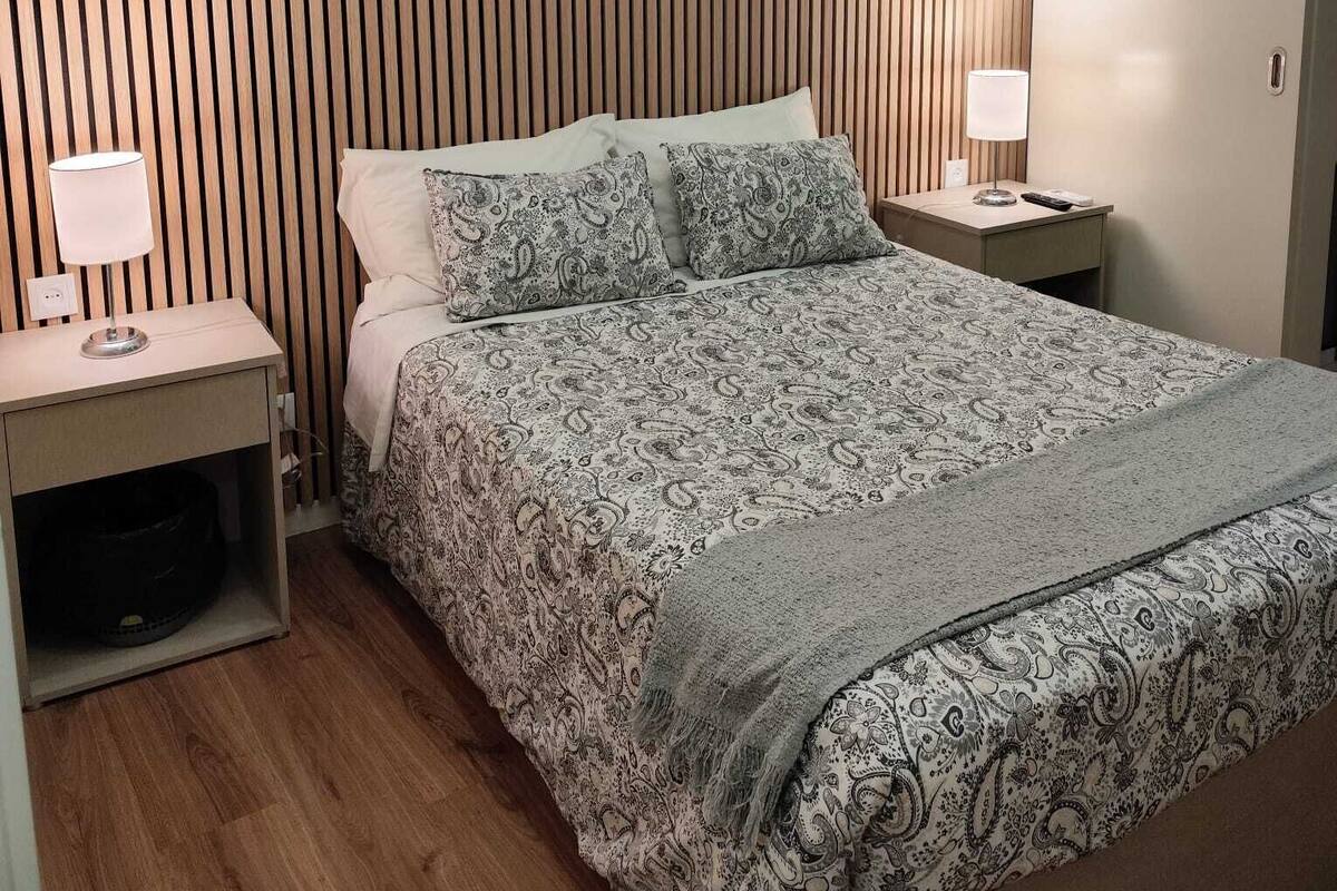 Basic Room, interior window | 免费 WiFi、床单