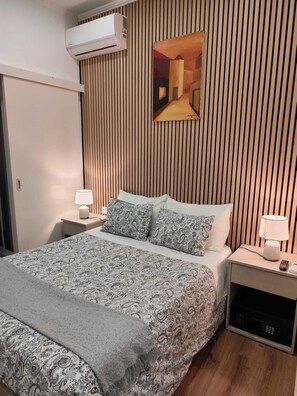 Habitació doble econòmica | Caixa forta a l'habitació, wifi gratuïta i roba de llit 