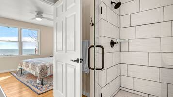 2 Schlafzimmer, Bügeleisen/Bügelbrett, kostenloses WLAN, Bettwäsche