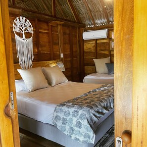Superior Room | Premium bedding, Select Comfort beds, individually decorated, bed sheets - CASA ORIGEN BOUTIQUE (San Bernardo del Viento)