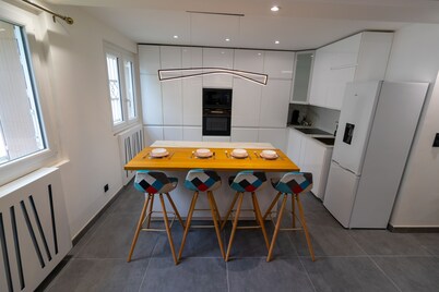 *Free parking* Chic and elegant in VILLEURBANNE *All-inclusive*