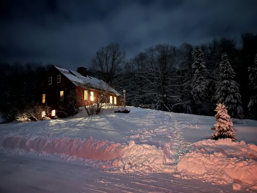 3 bdrm Stillwater Farmhouse near 4 ski resorts