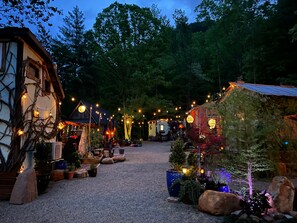 Property grounds - Magical Woodland Hobbit House Located Near Top Attractions (Sevierville)