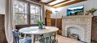 EVL Small-Town Bliss