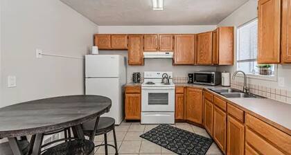 Rockwell Inn 3 | 2 King BD | Beautiful Views | Ski