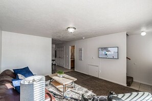 Smart TV, books - Rockwell Inn 3 | 2 King BD | Beautiful Views | Ski (Inkom)