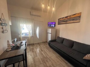 Smart TV - Vacation apartment, quiet part. Perfect for your vacation! (Vir)