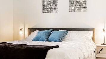 2 Schlafzimmer, Schreibtisch, Bügeleisen/Bügelbrett, kostenloses WLAN