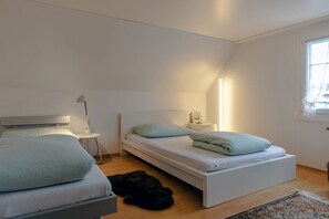 2 Schlafzimmer, Bügeleisen/Bügelbrett, Reisekinderbett, kostenloses WLAN