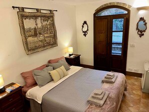 3 soveværelser, skrivebord, strygejern/strygebræt, gratis Wi-Fi