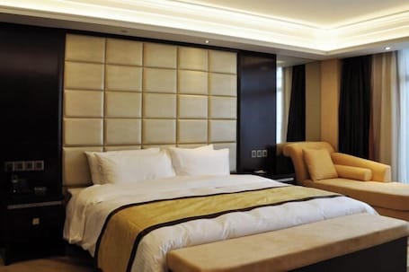 Room. Xingyu Tangsuge Desert Hot Spring Hotel