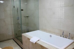 Room - Xingyu Tangsuge Desert Hot Spring Hotel (Otog Front Banner)