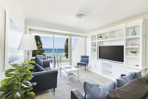 Smart TV, books