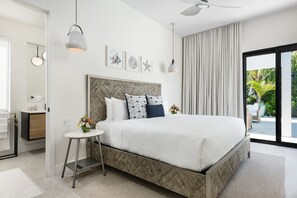 4 chambres, coffres-forts dans les chambres, fer et planche à repasser