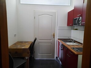 Fridge, microwave, stovetop, electric kettle