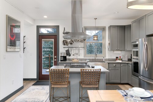 Mountain House Dumont: close to Idaho Springs, Georgetown & World Class Skiing!!