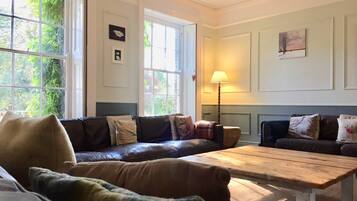 Huis, meerdere slaapkamers | Interieur