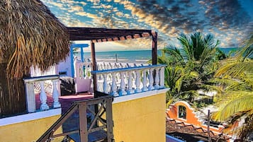 Loft, 1 Bedroom, Terrace, Garden View | Property grounds