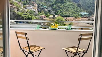 Apartment, 1 Bedroom, Balcony, River View | Balcony