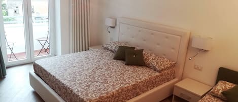 Apartment, 1 Bedroom, Balcony, River View | 1 bedroom