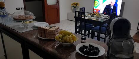 共用宿舍, 2 間臥室, 露台 | 飯廳