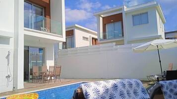 Villa, 3 Bedrooms | Exterior