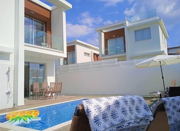 Villa, 3 Bedrooms | Exterior