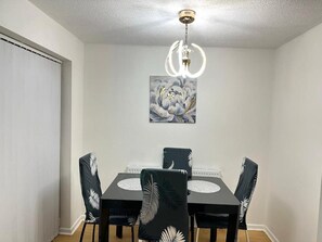 House, 2 Bedrooms | Dining - Entire Beautiful 2 Bedroom House With Free Parking Manchester (Salford)