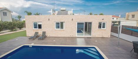 Villa, 3 chambres, piscine privée, vue sur le jardin | Piscine | Piscine extérieure