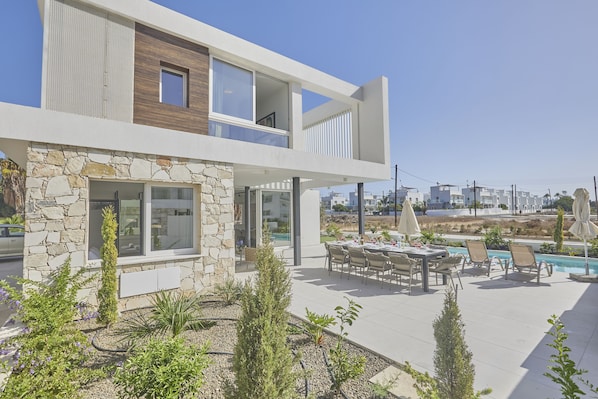 Villa, 5 soverom, røyk, privat basseng | Hage